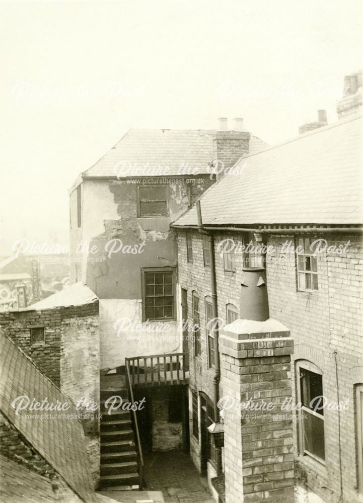 Courtyard, Queen Street