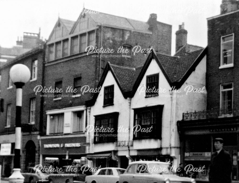 17th century property in Irongate opposite the Cathedral