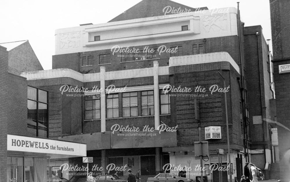 The Gaumont Palace (Odeon-Cannon) Cinema