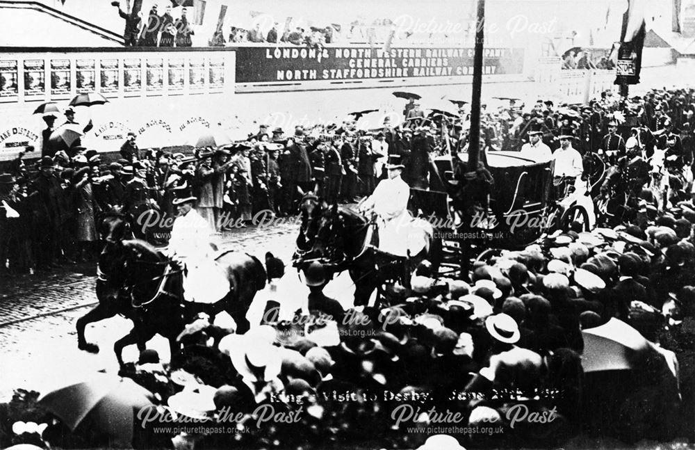 Crowds watch the procession of King Edward VII who visited Derby for the unveiling of the statue of 