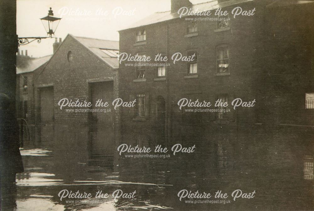 Floods at the corner of Lodge Lane and Willow Row