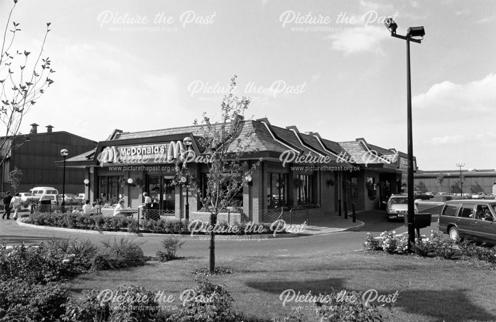 Macdonald's - Drive Thru' - Restaurant