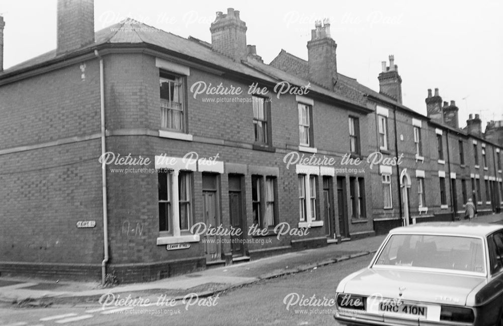 60-74 Leman Street from the junction with Faire Street