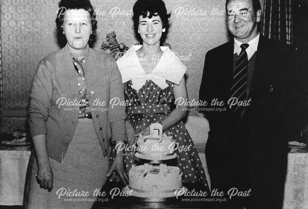 Hilda, Shirley and Alec Hitchcock, County Hotel, Sinfin, c 1960