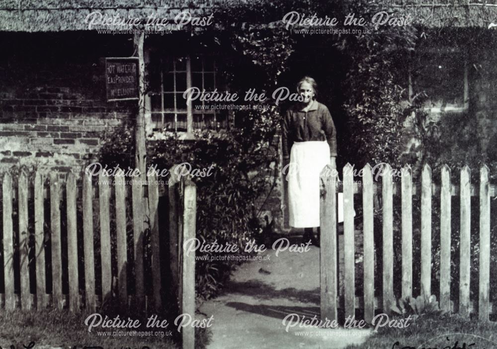 Sarah Jane Elliott outside Virginia Cottage, Clifton, c 1950