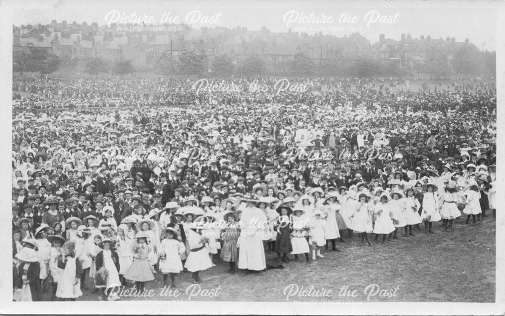 King George V Coronation celebrations - Childrens Coronation Demonstration