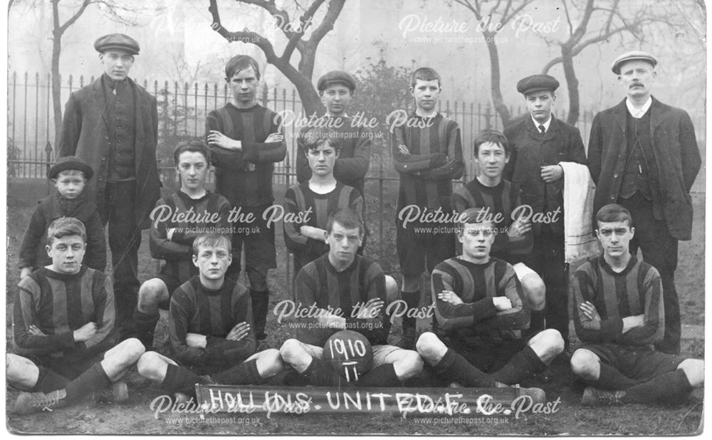 Hollins United F.C., 1910