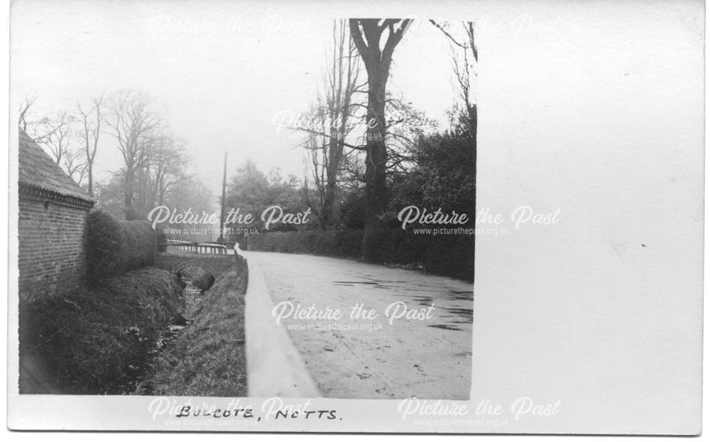 The road and stream at Bulcote