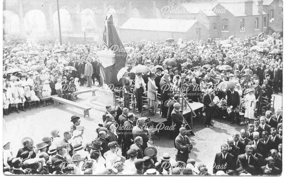 Unveiling of statue