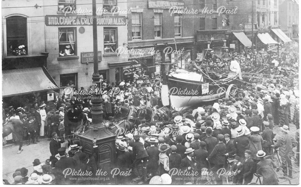 Horse-drawn lifeboat