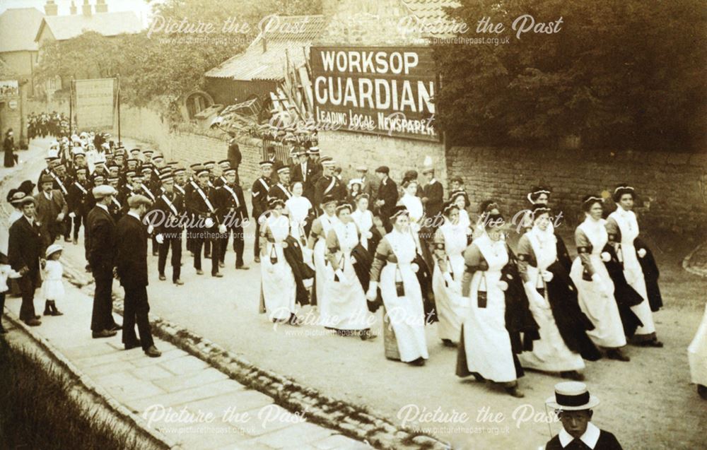 Hospital Sunday Parade, High Street, Whitwell, 1914