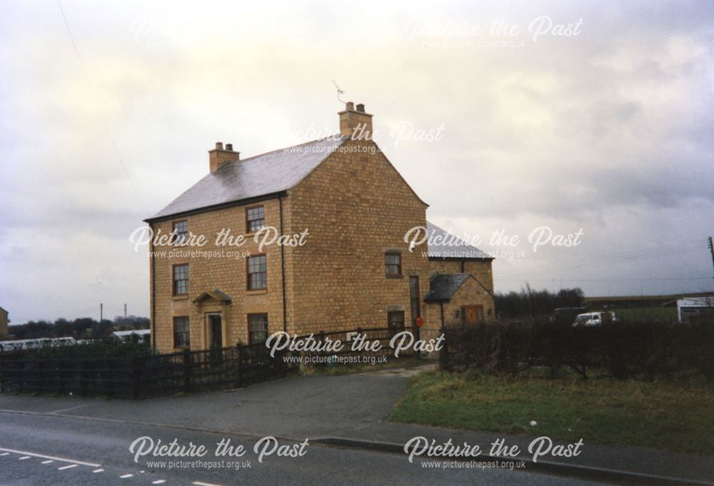 Dale Inn, Whitwell Common, c 1990's