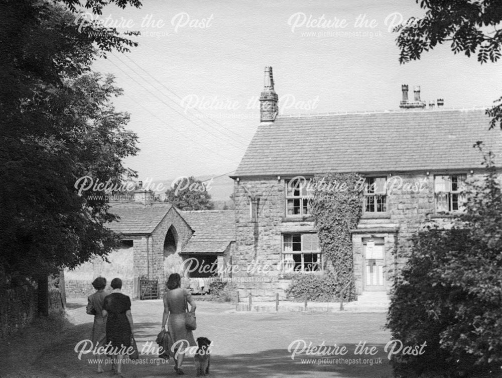 The Beehive, Combs, Derbyshire, c 1947