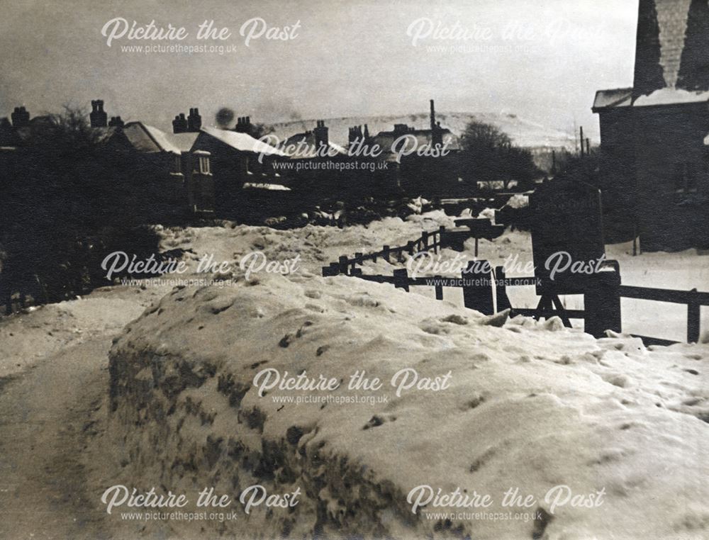 Hordons Road, Chapel-en-le-Frith, Derbyshire, c 1940