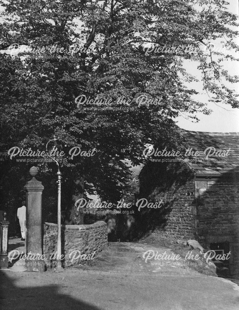 Danes Yard, Chapel-en-le-Frith, Derbyshire, c 1935