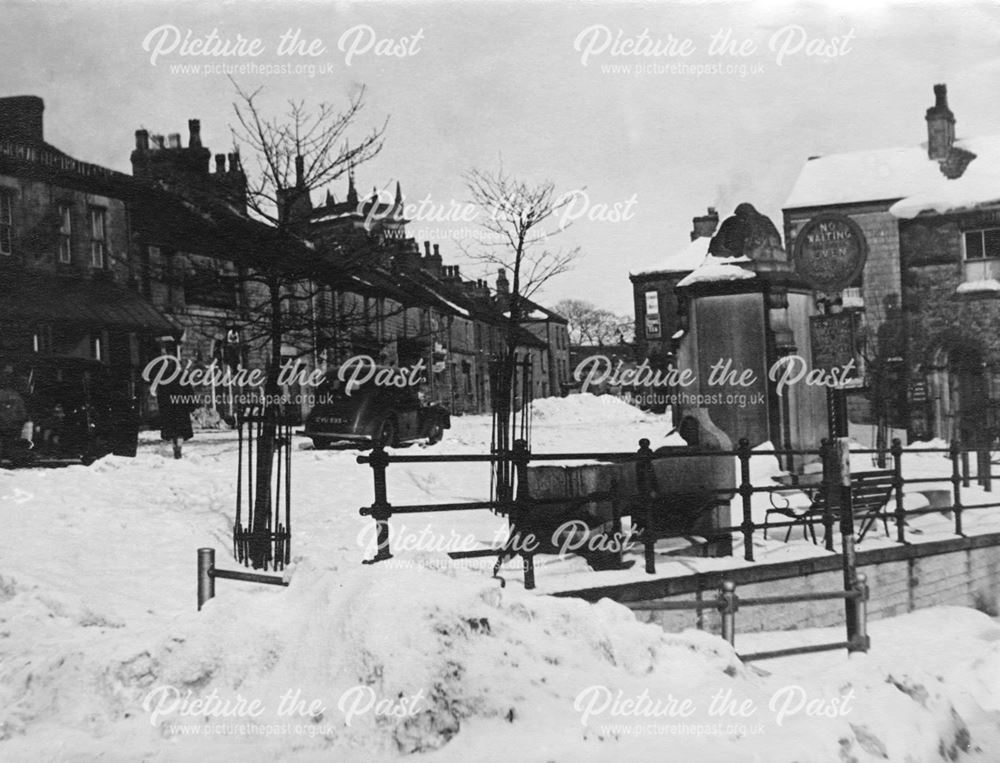 Market Place, Chapel-en-le-Frith, Derbyshire, c 1940