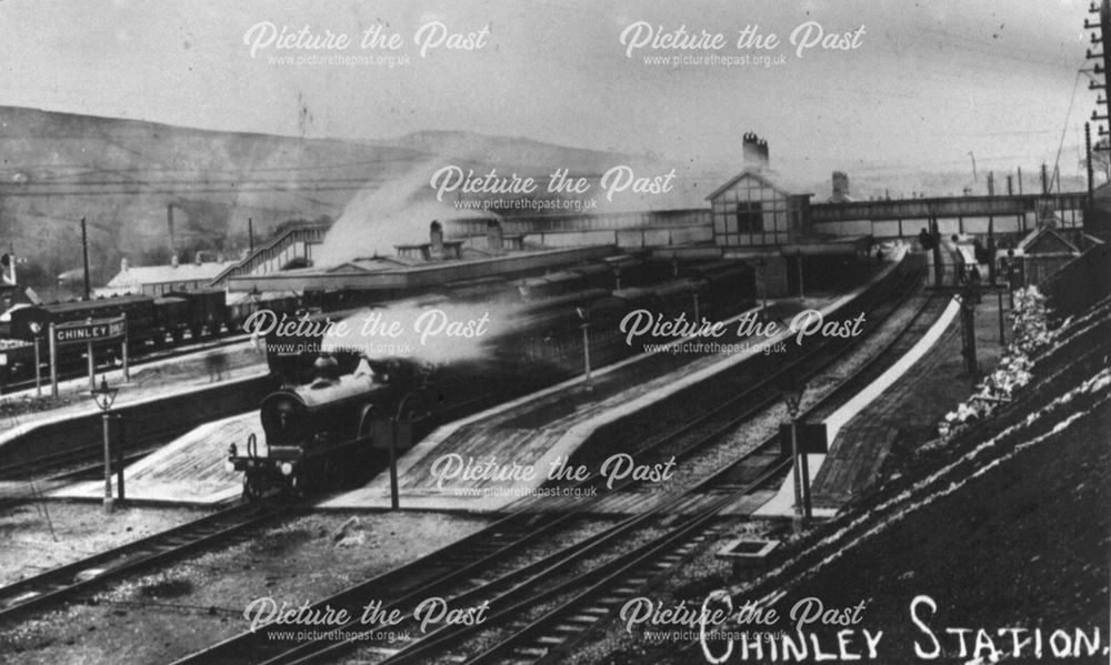 Train in the bay at Chinley Station, c 1900s