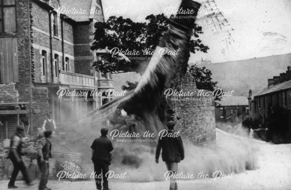 Demolition of Squirrel Public House, Buxton Road, Chinley, c 1900s