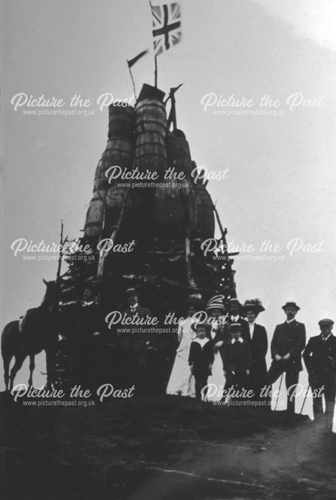 Bonfire on Eccles Pike, Chapel-en-le-Frith, c 1910s