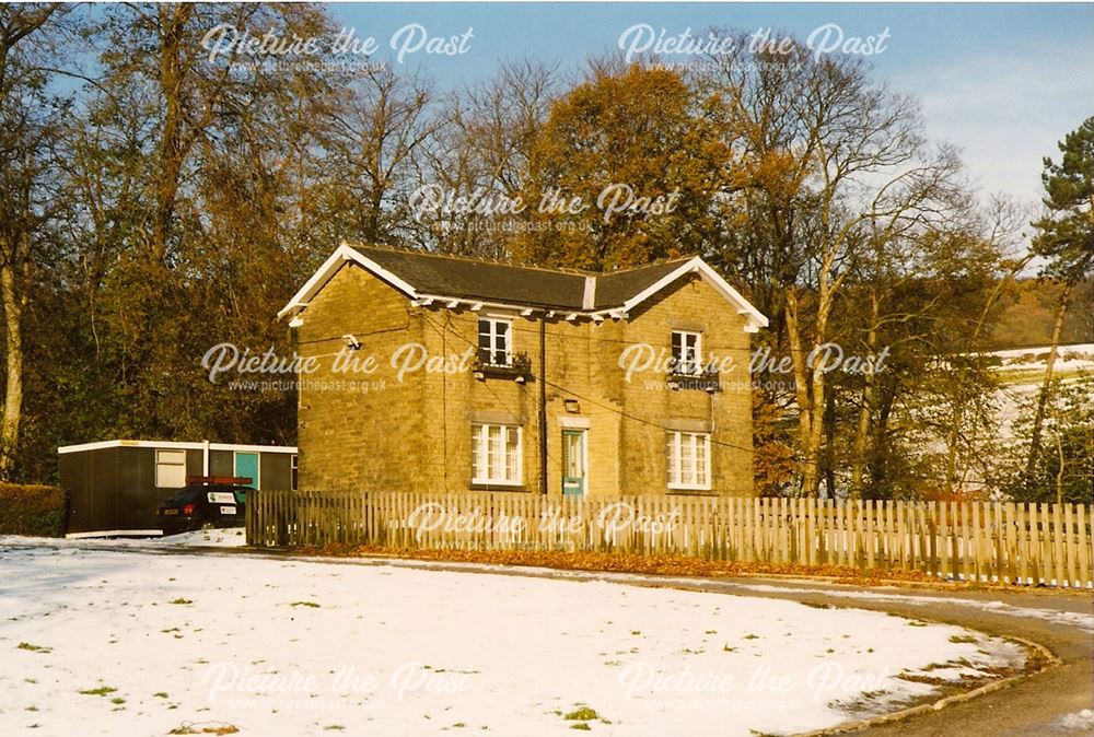 Cottage behind Whittington Hall Hospital, Old Whittington, C1996