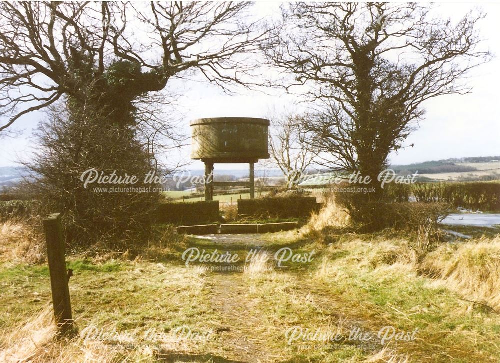 Concrete Water Tower, Hundall Lane, Old Whittington, 1994