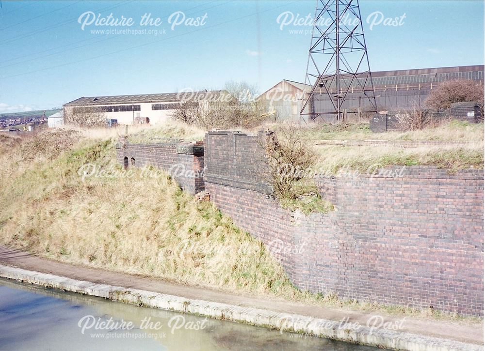 Chesterfield Canal and Remains of Staveley Works Station, nr Station Road, Hollingwood, 1995