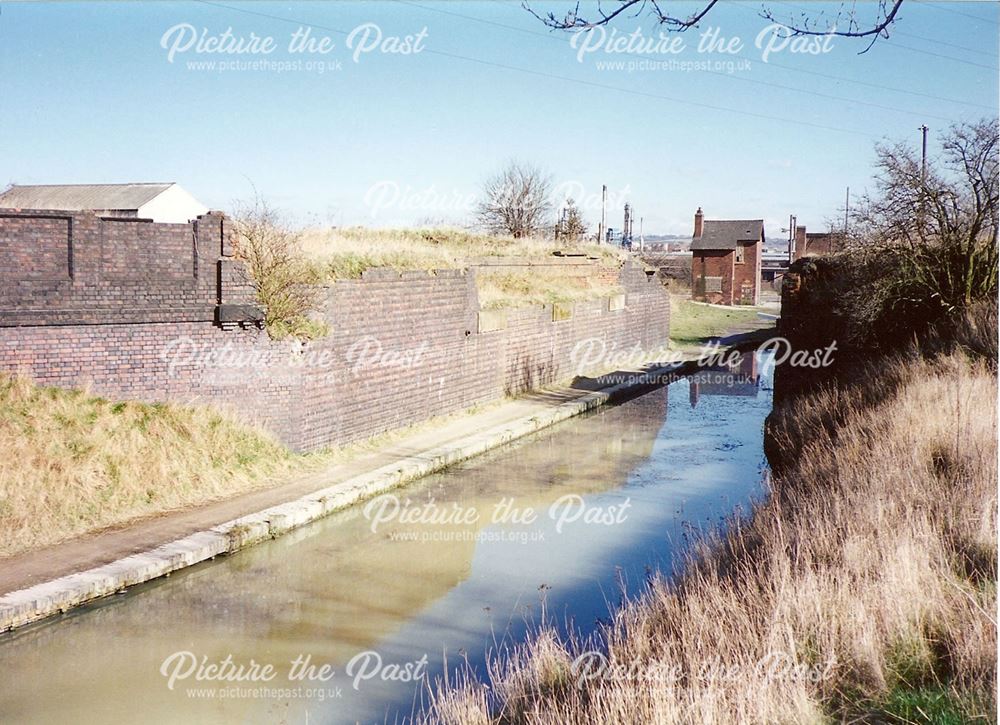 Chesterfield Canal and Remains of Staveley Works Station, nr Station Road, Hollingwood, 1995