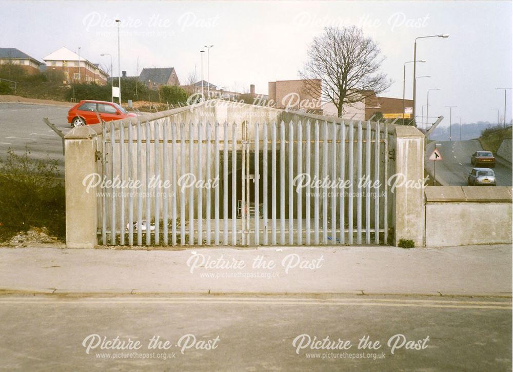 Railway Tunnel (South Entrance) from Hollis Lane to Infirmary Road, Chesterfield, 1994