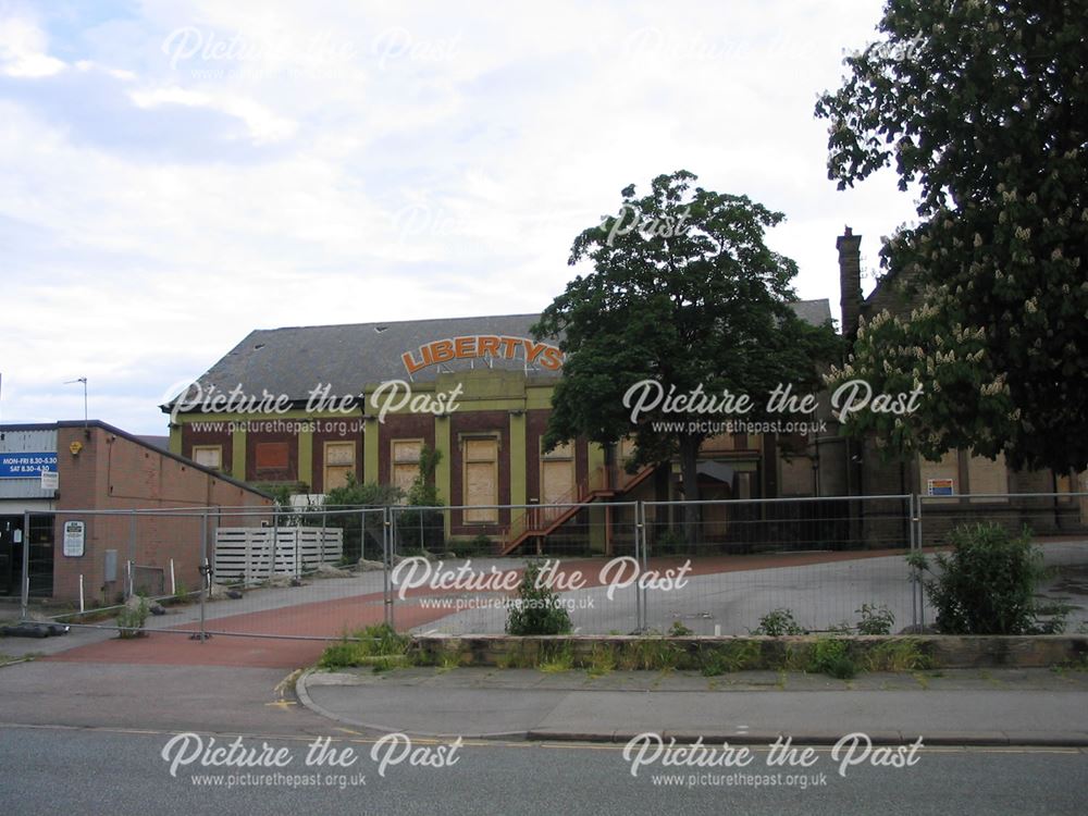 Liberty's Night Club, Bradbury Hall (Demolished 2008), Chatsworth Road, Brampton, 1995