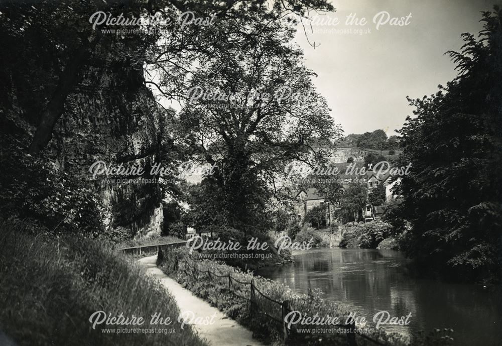 Pic Tor Promenade and the River Derwent, Matlock, c 1950