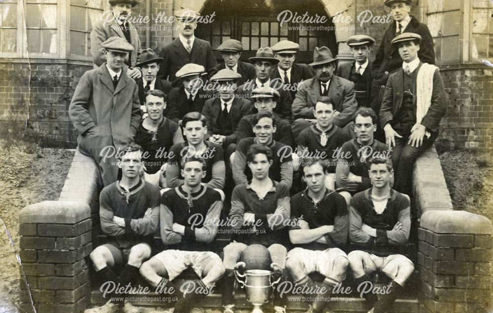 Carr Vale Football Team, c 1925