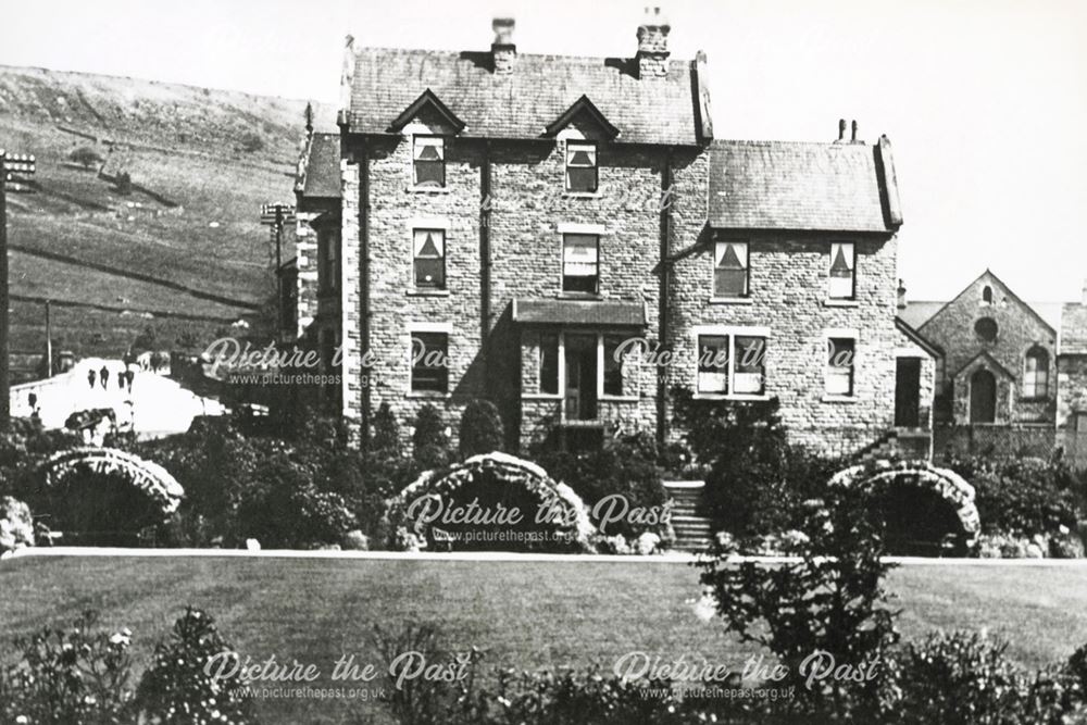 The new Princes Hotel and Crown Bowling Green, Chinley, undated