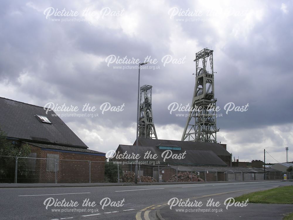 Demolition of Clipstone Colliery, Mansfield Road, Clipstone, 2007