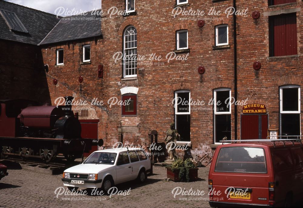 Old Warehouse, Mill Gate, Newark, 1987