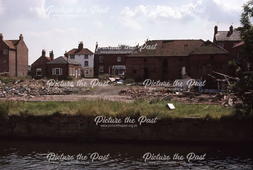 Wakes and Lambs from River view to Mill Gate, Newark, 1987