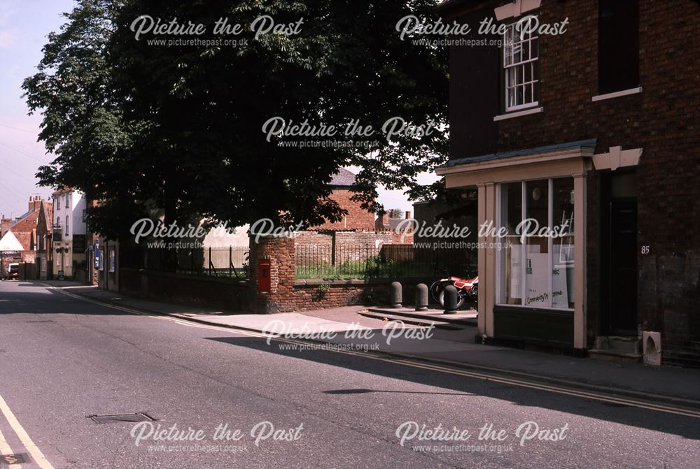 Mill Gate Looking West at End of King Street, Newark, 1987