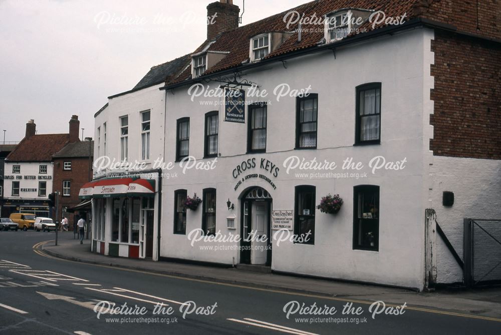 Cross Keys Public House and Italian Restaurant, London Road, Newark, 1987