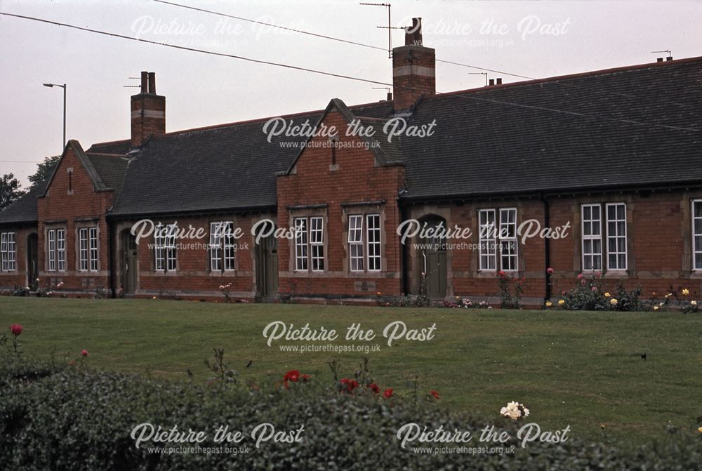 Almshouses, Balderton Gate, Newark, 1987