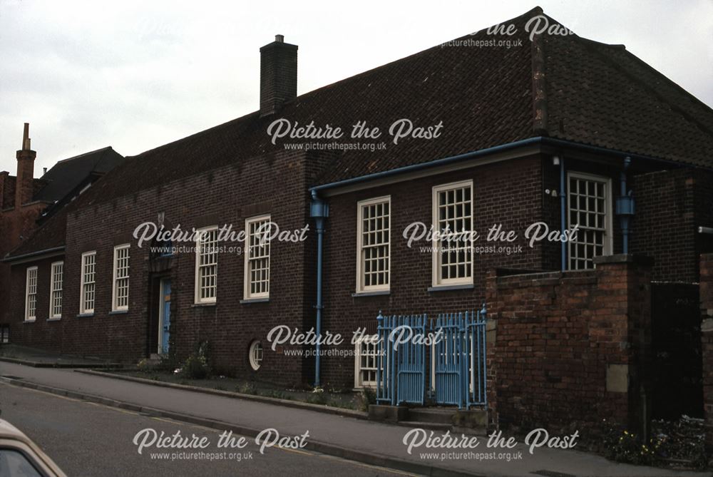 Entrance to Smiths Sweets, Kings Road, Newark, 1987