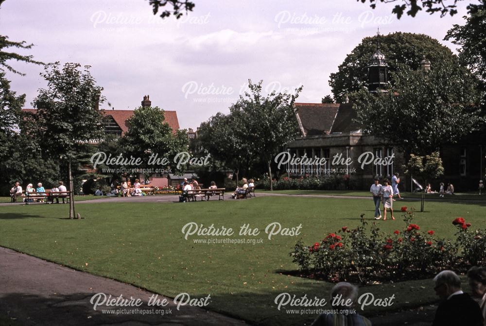 Newark Castle Grounds, Newark, 1987