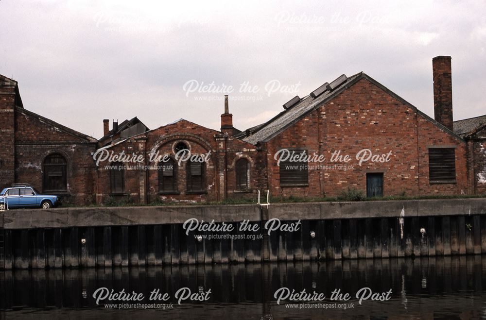 View across River Trent, Beastmarket Hill, Newark, 1987