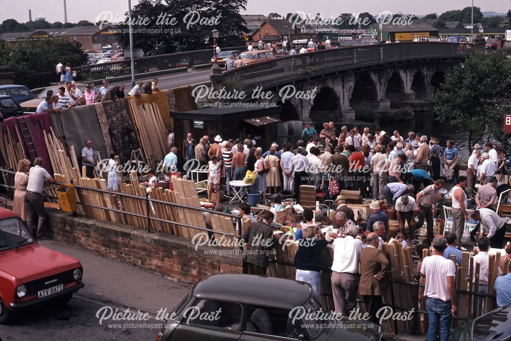 Auctions and Market at Beastmarket Hill, Newark, 1987