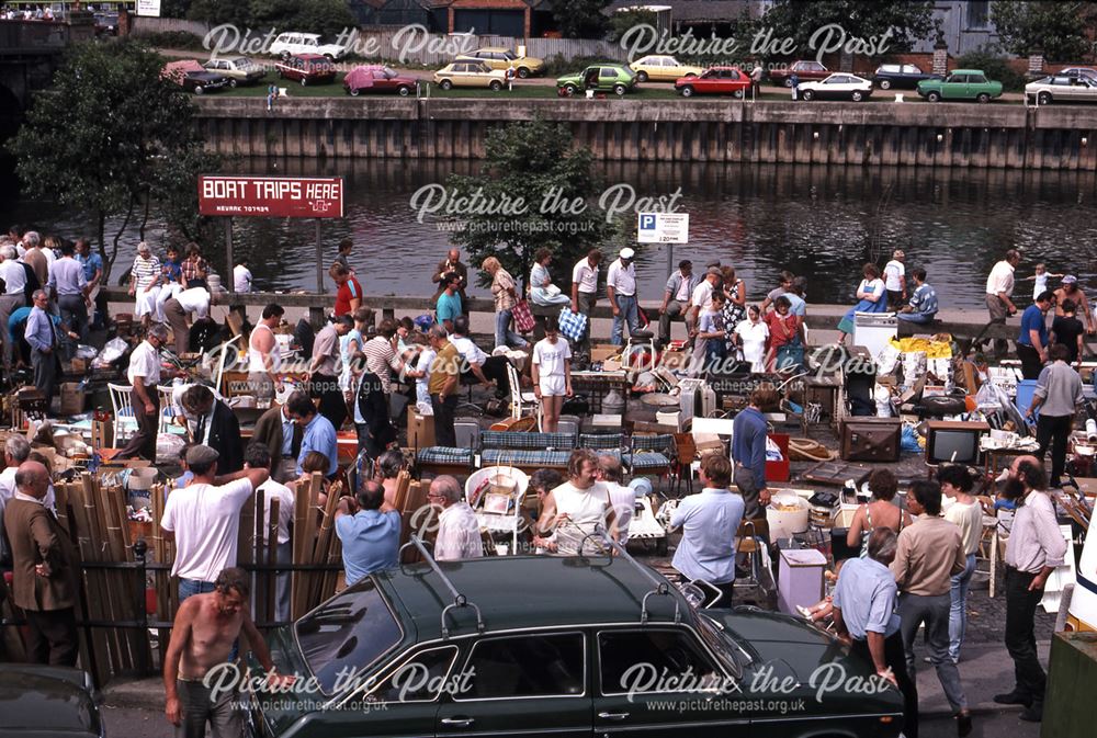 Auctions and Market at Beastmarket Hill, Newark, 1987