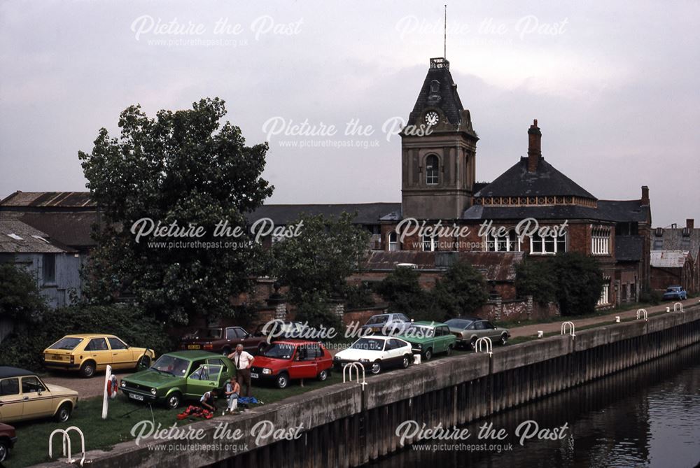 Nicholson's from Trent Bridge, River Trent, Newark 1987