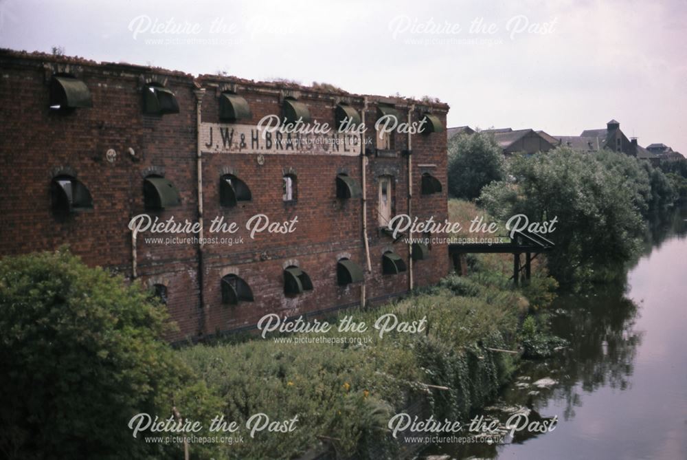 Old Warehouse, River Trent, Newark, 1987