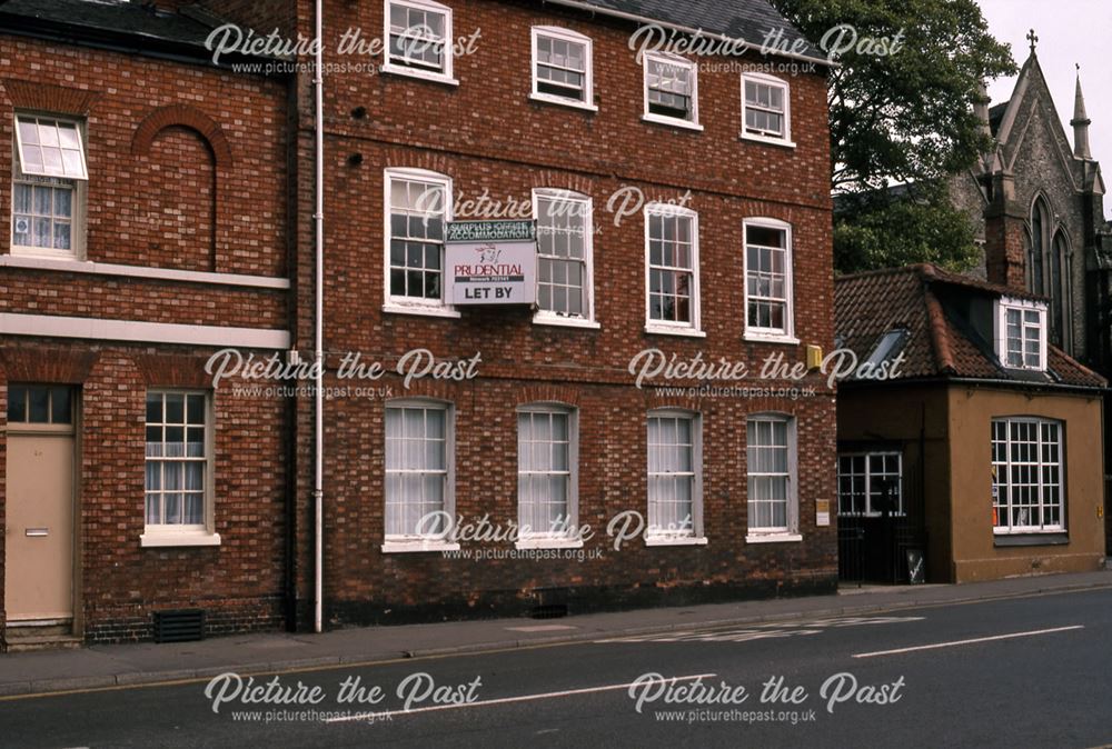 Cheltermill House and Antique Shop, Lombard Street, Newark, 1987