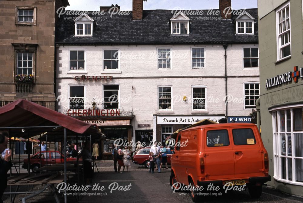 Looking at Chain Lane, Market Place, Newark, 1987