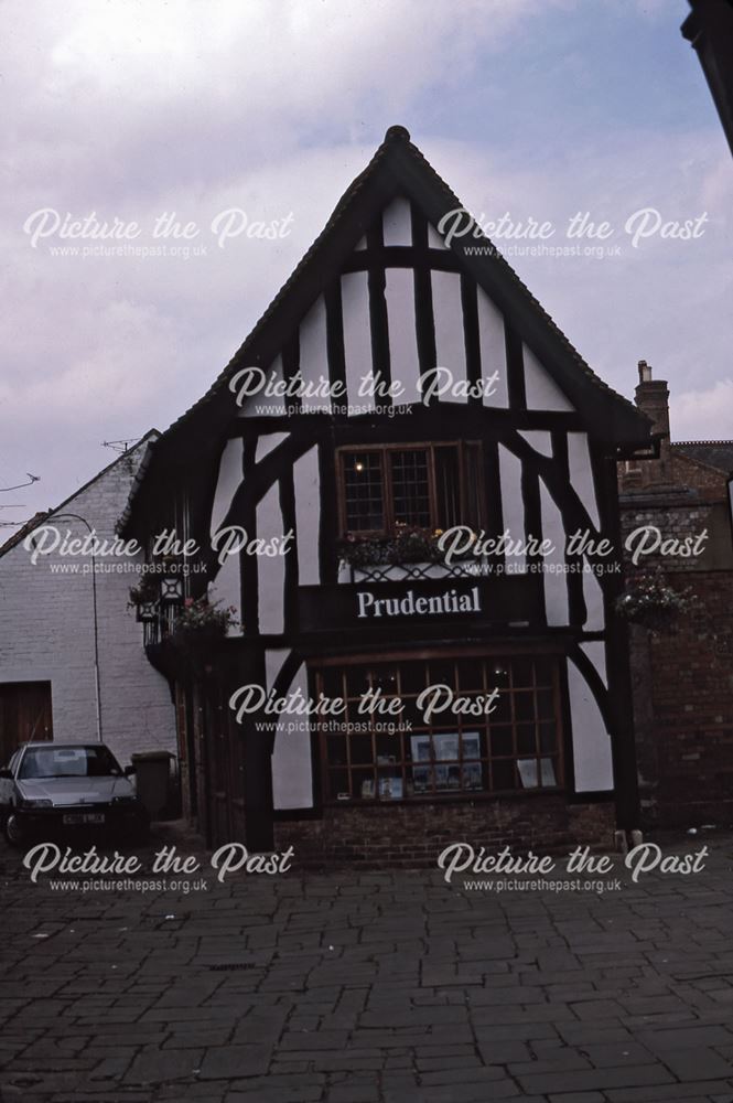 Queen's Head Court, Market Place, Newark, 1987