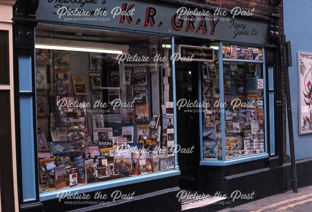 Ken Gray's Newsagents, Boar Lane, Newark, 1987