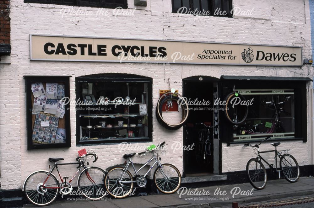 Cycle Shop, Boar Lane, Newark, 1987